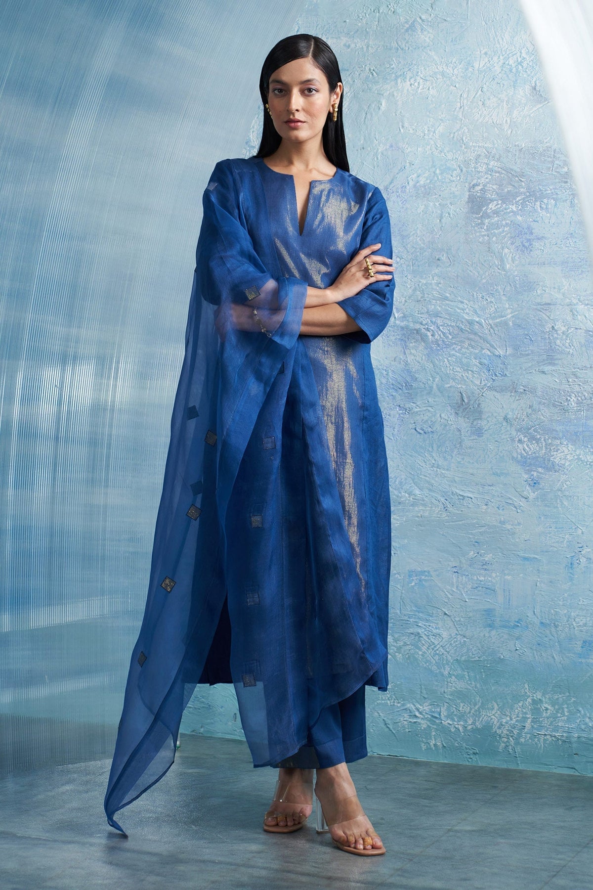 Blue Kurta- Linen Woven Notched Set With Dupatta